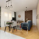 Apartment Stylish With Balcony Zoliborz By Renters Warschau
