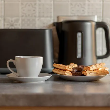 Stylish With Balcony Zoliborz By Renters דירה