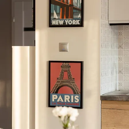 Stylish With Balcony Zoliborz By Renters Apartment