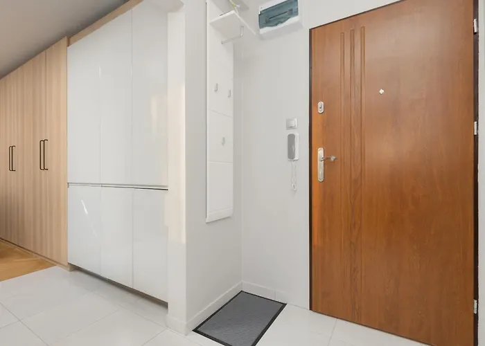 Stylish With Balcony Zoliborz By Renters