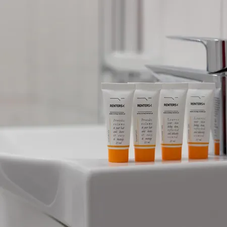 Stylish With Balcony Zoliborz By Renters وارسو