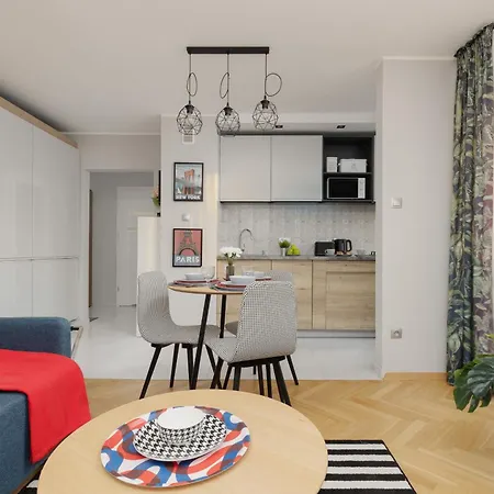 Stylish With Balcony Zoliborz By Renters شقة